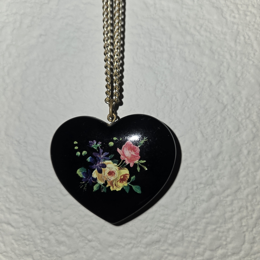 Floral Heart Pendant Necklace